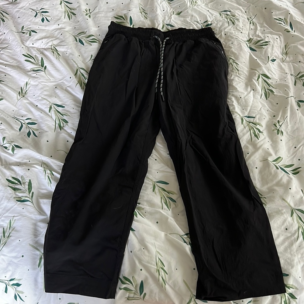 Athleta Cropped/Capri Length Hiking Pant